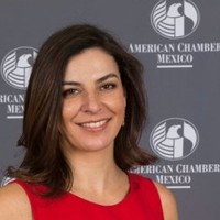 Ana López, Directora General.